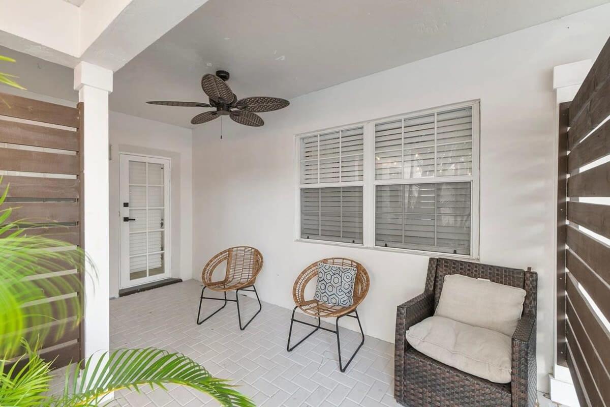 Walk To Las Olas Banyan Room Palm Paradise Inn Форт Лодърдейл Екстериор снимка