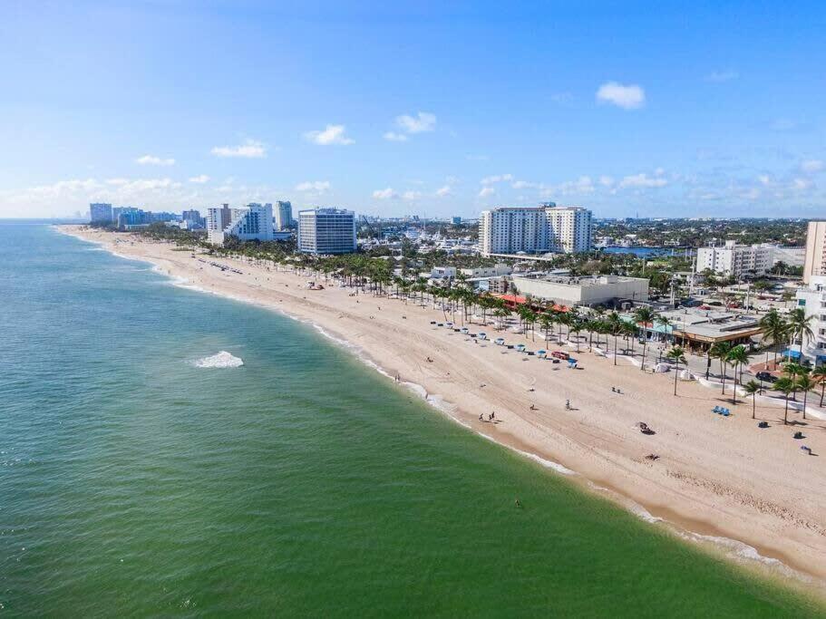Walk To Las Olas Banyan Room Palm Paradise Inn Форт Лодърдейл Екстериор снимка