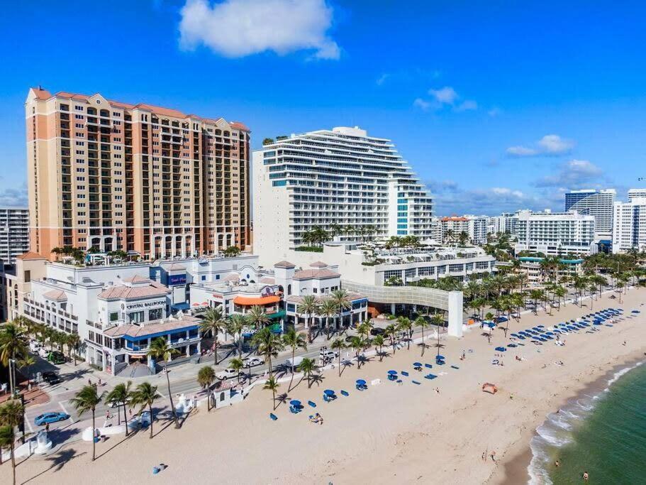 Walk To Las Olas Banyan Room Palm Paradise Inn Форт Лодърдейл Екстериор снимка